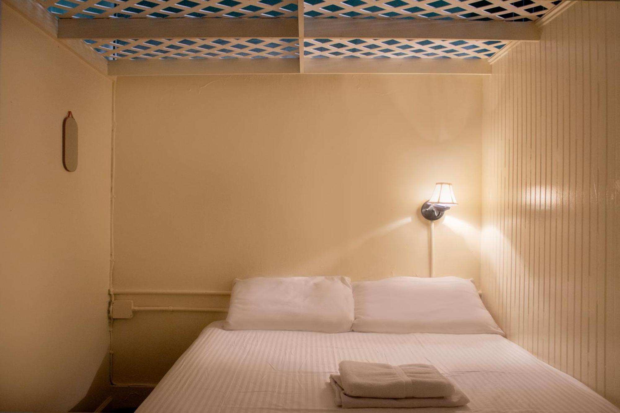 The Nolita Express Hostel Нью-Йорк Экстерьер фото